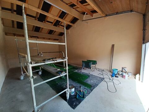   Entrepôt agricole / Stockage / Garage / Box / Garde meuble 