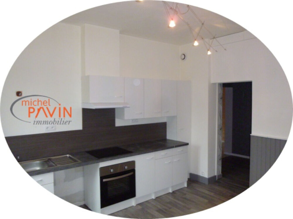 INVESTISSEURS, MAISON EN PIERRE AVEC 2 APPARTEMENTS LOUES.