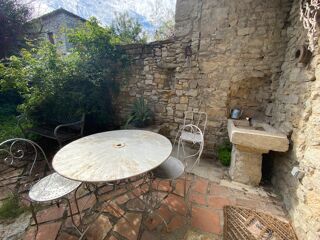  Maison � vendre 9 pi�ces 375 m�
