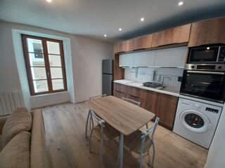  Appartement à louer 2 pièces 80 m²