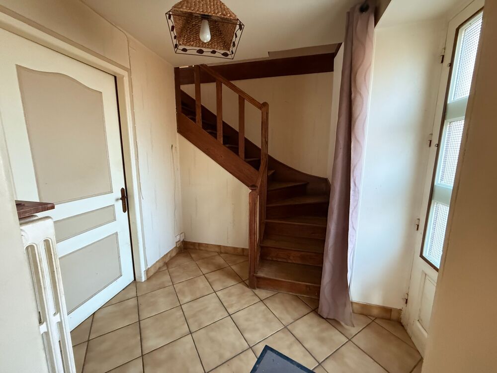 Maison de bourg 3 chambres à rafraichir