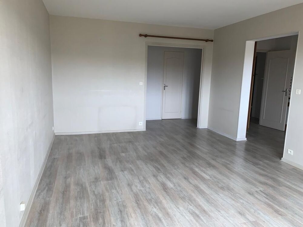 Location Appartement location appartement - 5 pièce(s) Cahors