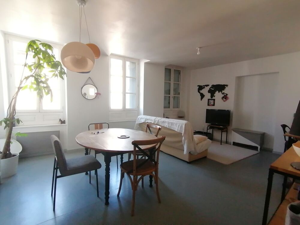 NEGREPELISSE - appartement T3 - au 1er étage