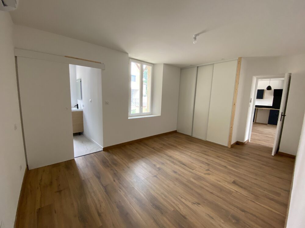 MAISON T5 RENOVEE QUARTIER HOPITAL-COULEE VERTE