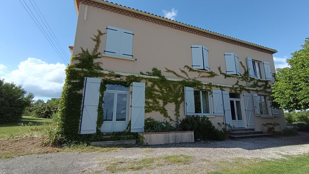 Maison 10 pièces 251 m² à St Paul de Loubressac