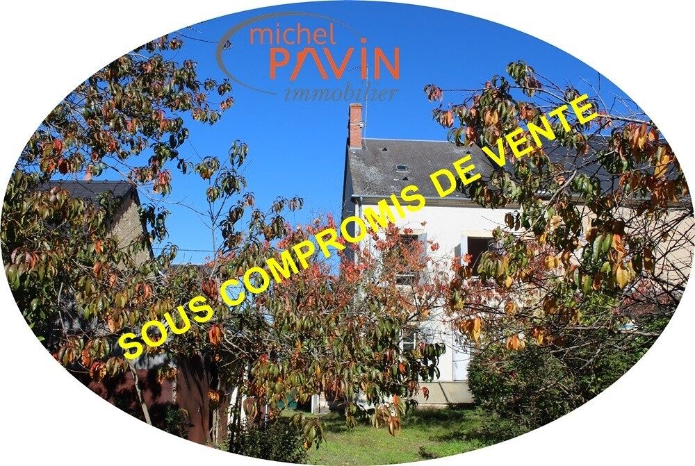 MAISON DE CENTRE-VILLE, EN PIERRE, A RAFRAICHIR