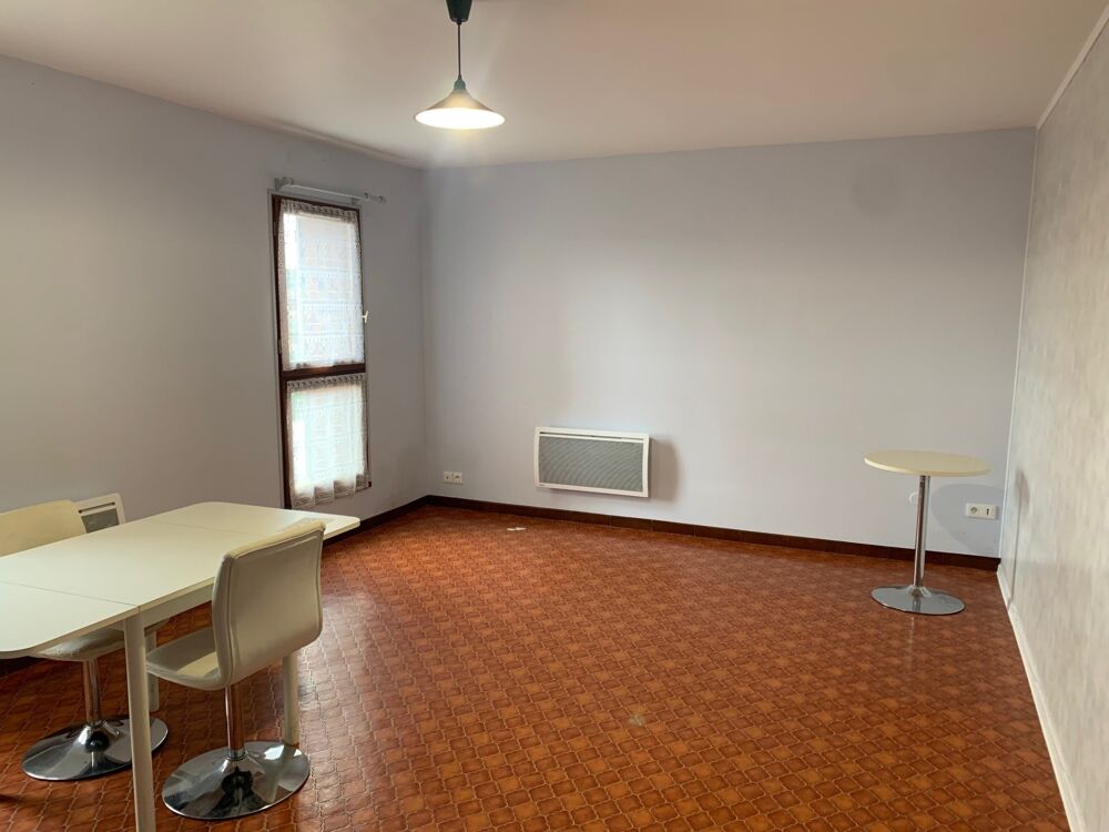 Studio avec place de parking proche du centre ville