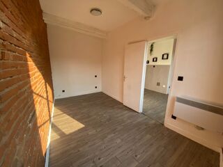  Appartement à louer 2 pièces 32 m²