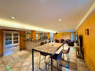  Maison à vendre 10 pièces 373 m²