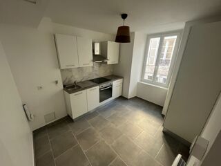  Immeuble à vendre 85 m² Gramat