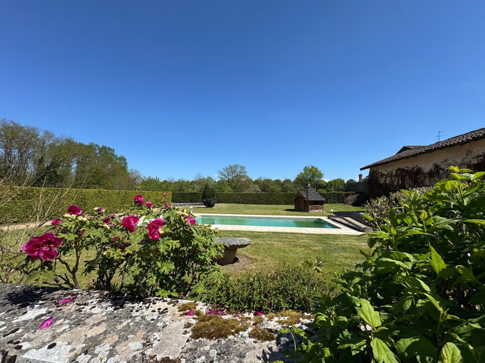 Vente Maison Château du 16 ème Siècles - Parc - Dépendances Bourg en bresse
