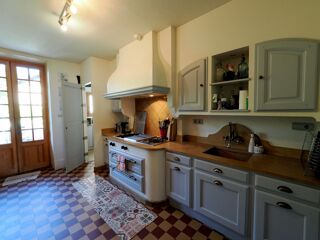  Maison à vendre 15 + pièces 344 m²