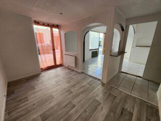  Immeuble à vendre 5 pièces 185 m²