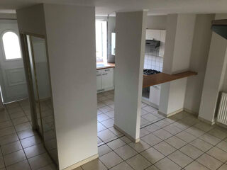  Appartement à louer 5 pièces  Mercues