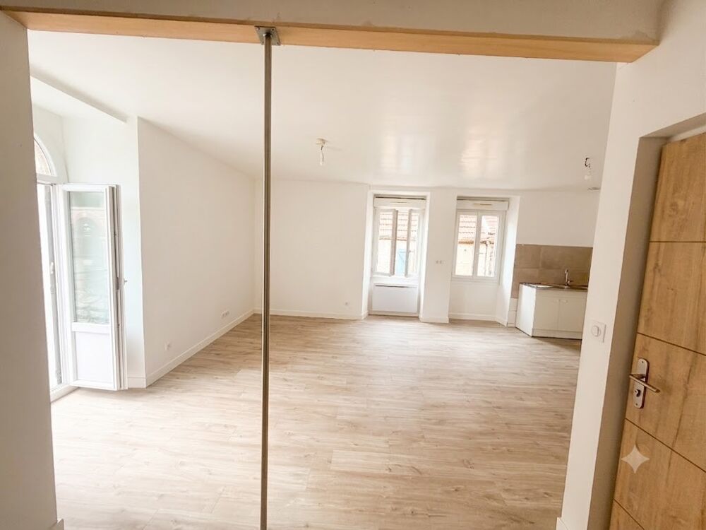 Location Appartement T3 RENOVÉ DE 61 M² ? PLEIN C?UR DE GRAMAT Gramat