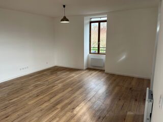  Appartement à louer 3 pièces 66 m²