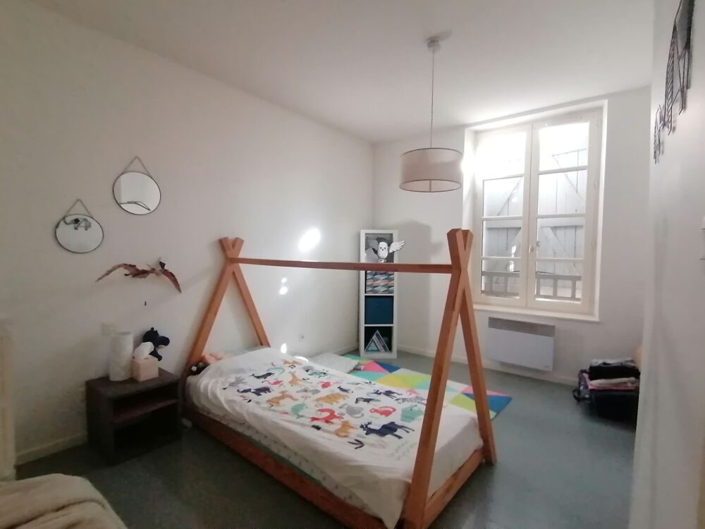 NEGREPELISSE - appartement T3 - au 1er étage