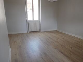  Appartement à louer 3 pièces 64 m²