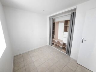  Appartement à louer 2 pièces 34 m²