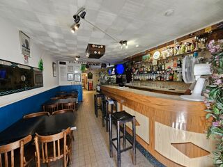  Immeuble à vendre 8 pièces 160 m²