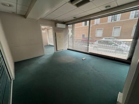   Grand local commercial de 144m² 