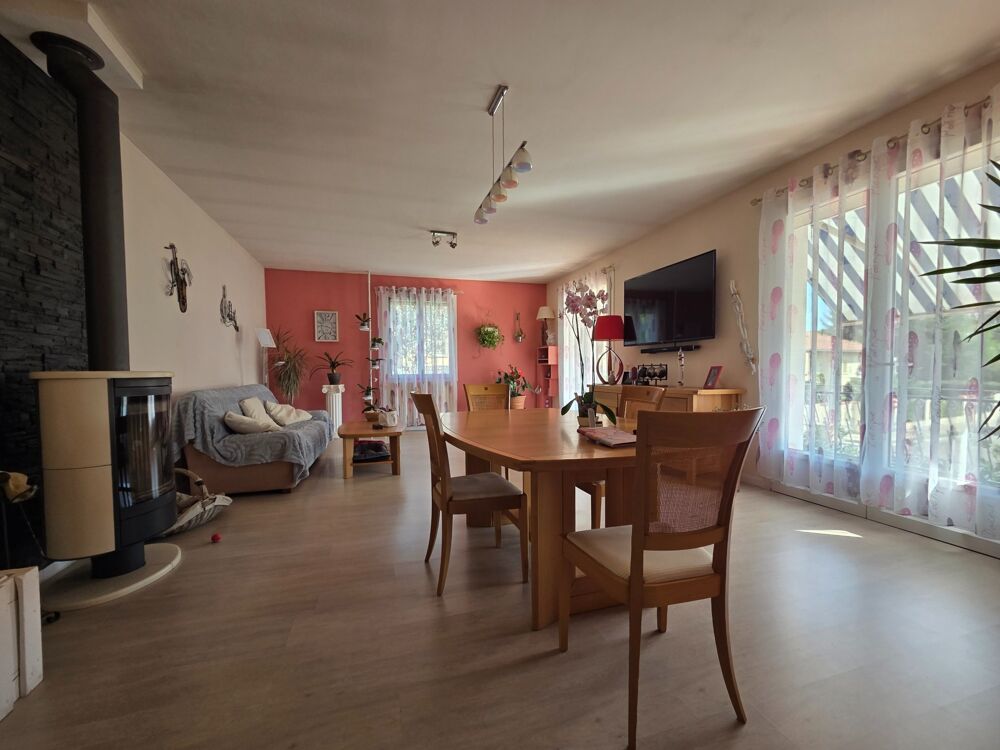 Maison 2 chambres sur sous-sol