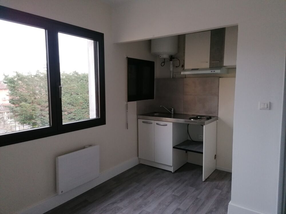 APPARTEMENT T1 BIS PARKING proche Fac et IFSI