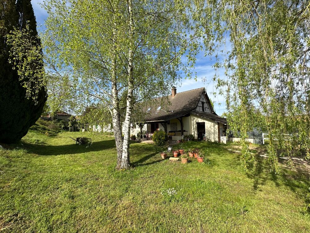 Maison 8 pièces 164 m² · à L Abergement Ste Colombe · 164 m² · 350 000 €