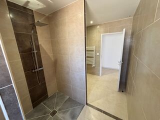  Maison à louer 4 pièces 115 m²
