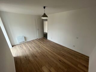  Appartement à louer 3 pièces 69 m²