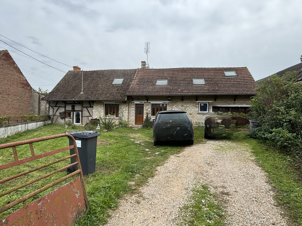 Maison en pierres de 197 m² à St Germain du Plain