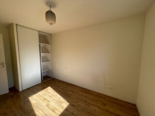  Appartement à louer 3 pièces 68 m²