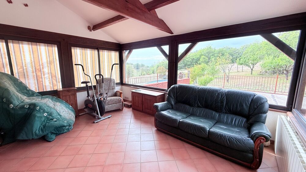Vente Maison Maison en pierre de caractère avec piscine et vue dégagée Montamel