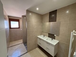  Maison à louer 4 pièces 115 m²