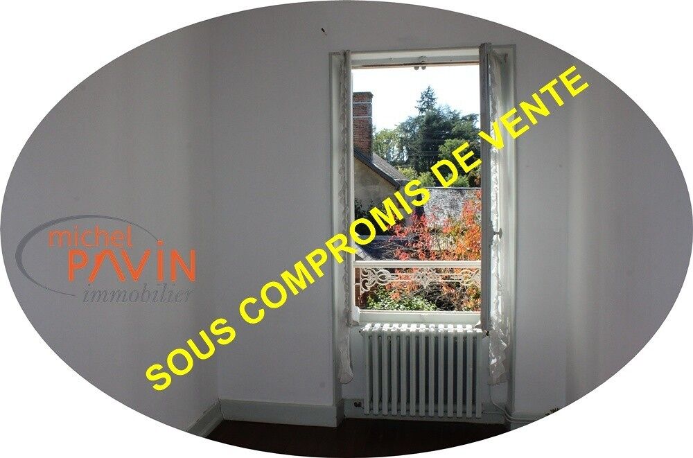 MAISON DE CENTRE-VILLE, EN PIERRE, A RAFRAICHIR