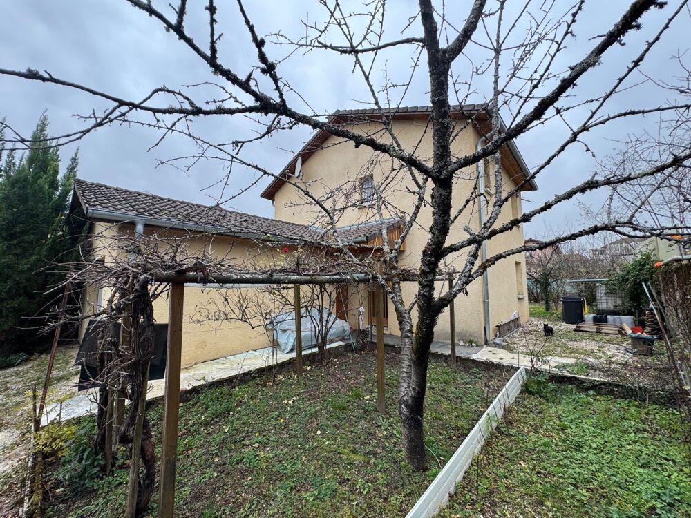 Maison 4 pièces 100 m² · à Oyonnax · 100 m² · 220 000 €