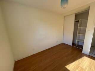  Appartement à louer 3 pièces 68 m²