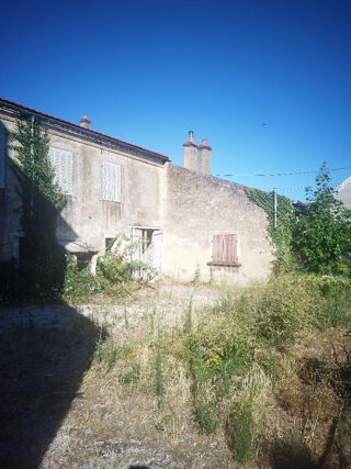  Appartement à vendre 15 + pièces 740 m²