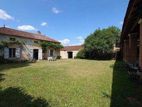   Ensemble Immobilier Maison - 7 pi�ce(s) - 329 m�