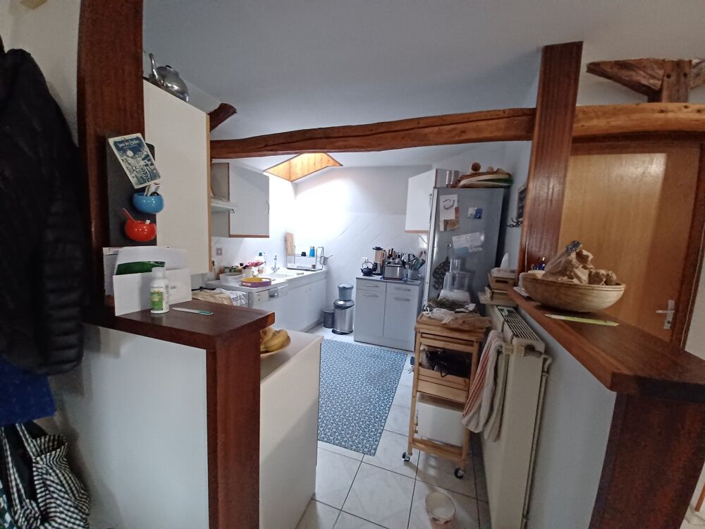 Location Appartement Appartement T4 dans le centre du village Douelle