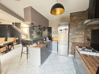  Maison � vendre 7 pi�ces  Branges