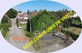  Immeuble à vendre 770 m² Cuffy