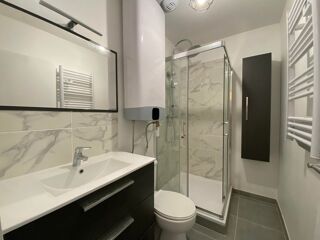  Immeuble à vendre 85 m² Gramat