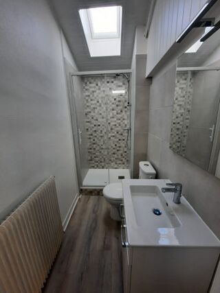  Appartement à louer 2 pièces 38 m²