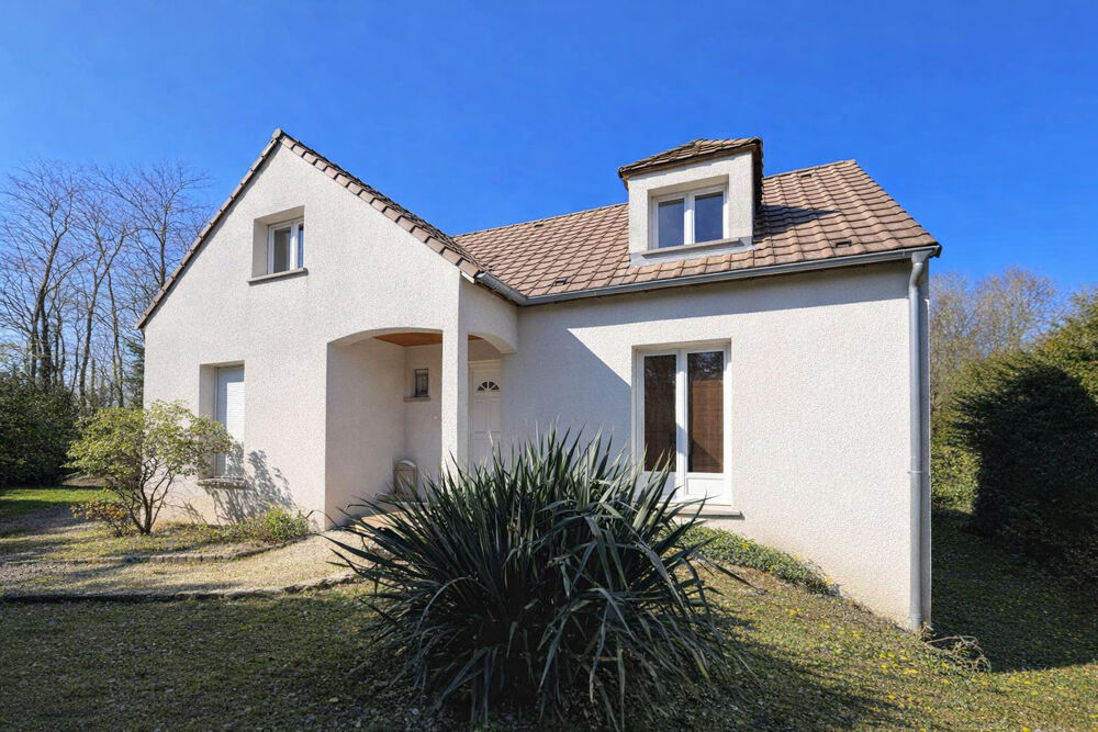 Maison familiale semi-enterrée de construction récente