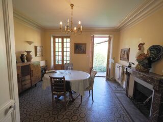  Maison à vendre 15 + pièces 344 m²