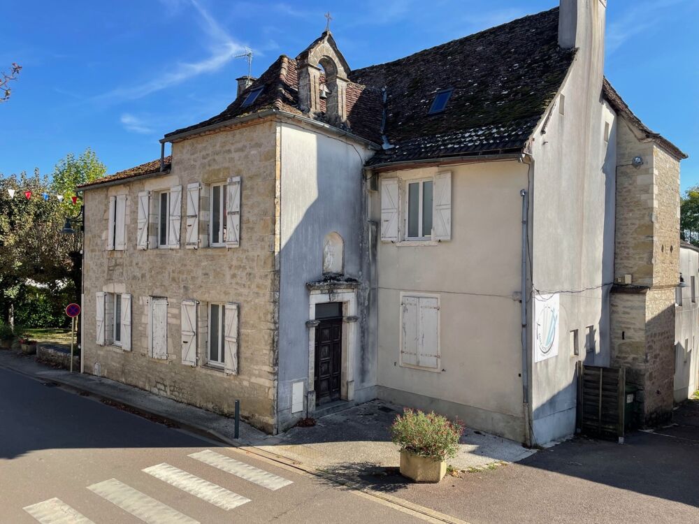 Maison 210 m² · à Alvignac · 210 m² · 70 200 €