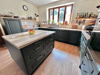  Maison à vendre 5 pièces 174 m² Cahors