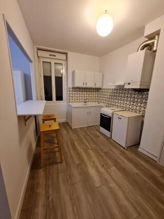  Appartement à louer 1 pièce 25 m²