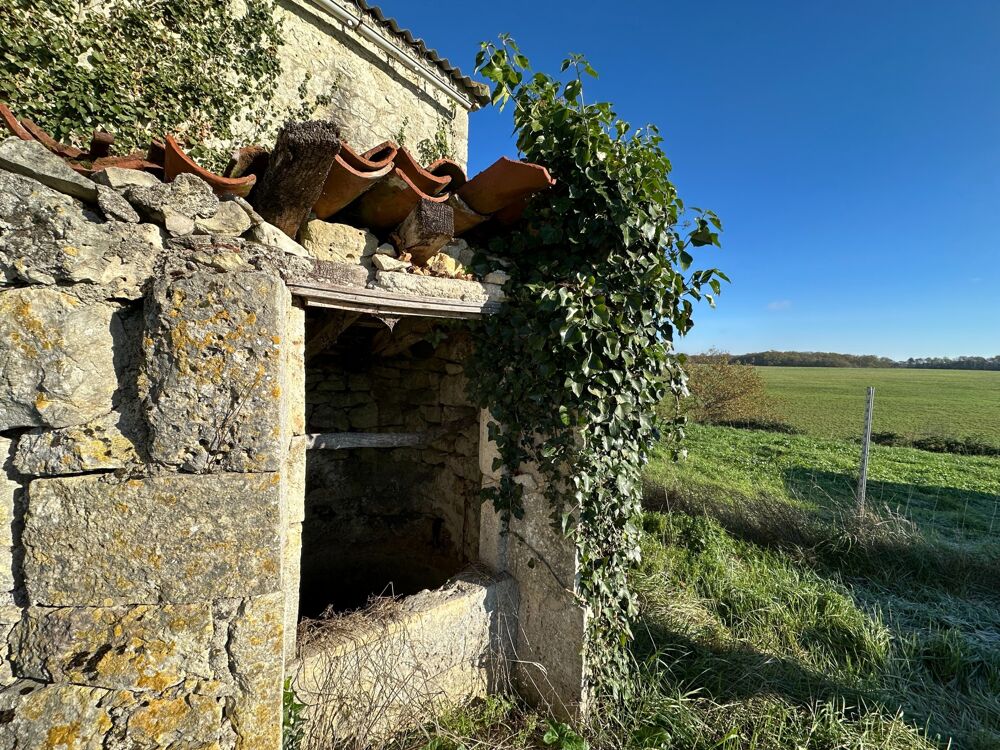 Grange + dépendance à rénover